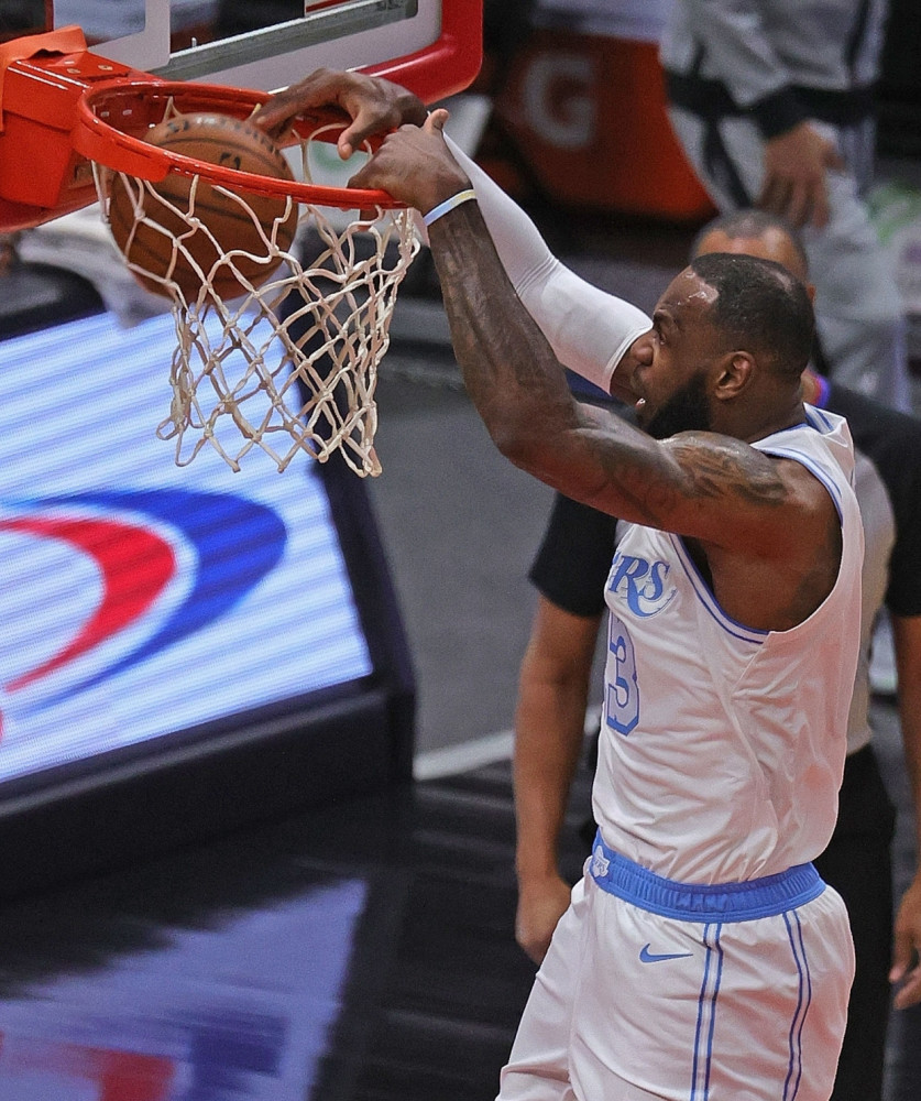 开云-莱万多夫斯基连续五场比赛得分超过战术调整，公牛挑战极限！的简单介绍