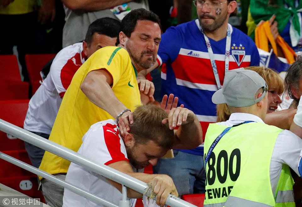 JackeyLove回归赛场，出色防守首场状态亮眼，塞尔维亚队观众沸腾！的简单介绍